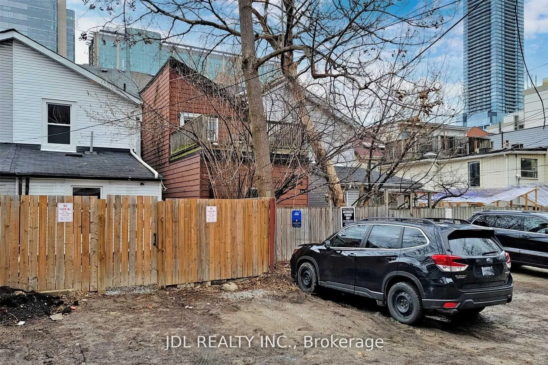 Photo 36 of 216 Mc Caul Street, Toronto, Kensington-Chinatown — HOMEH