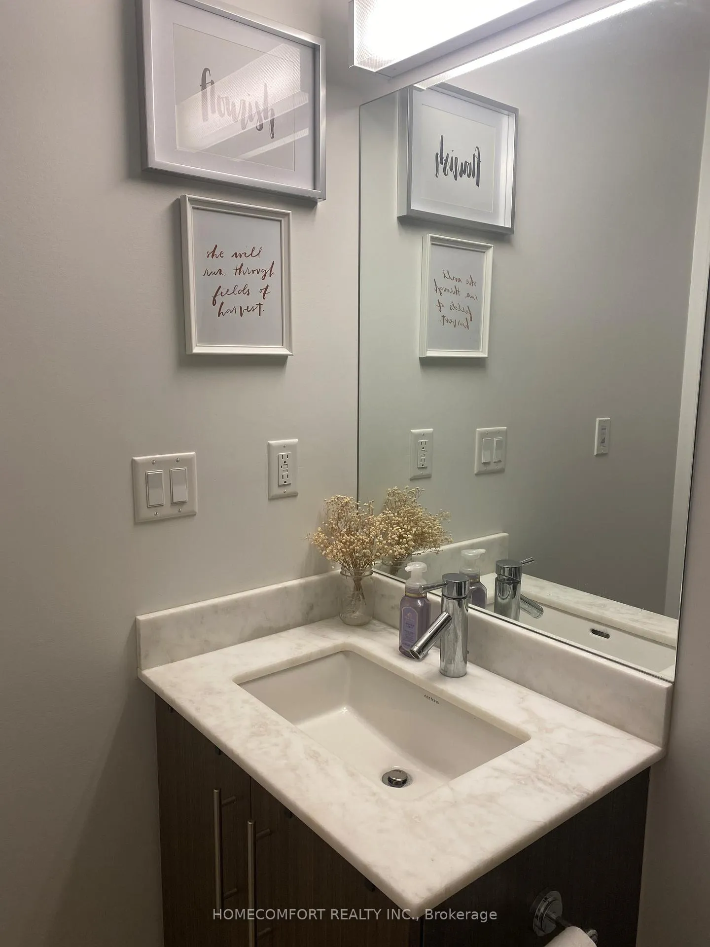 Photo 3 of Unit 405, 58 Orchard View Boulevard, Toronto, Yonge-Eglinton — HOMEH