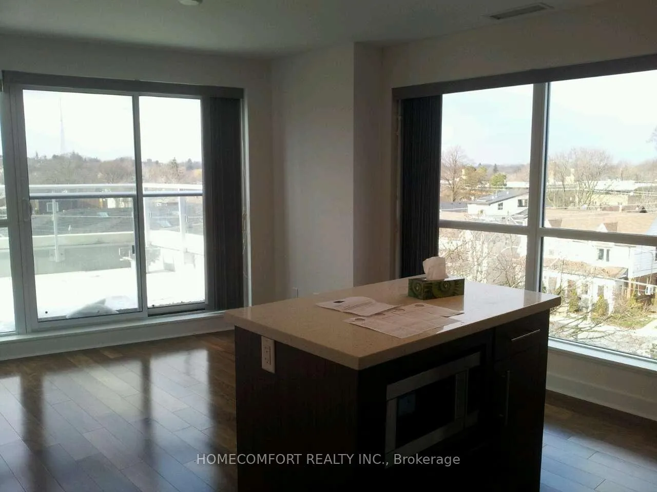 Photo 6 of Unit 405, 58 Orchard View Boulevard, Toronto, Yonge-Eglinton — HOMEH