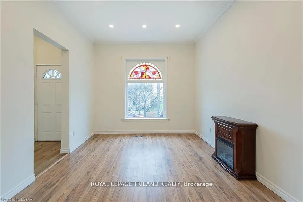 Photo 5 of 101 Malakoff Street, St. Thomas — HOMEH