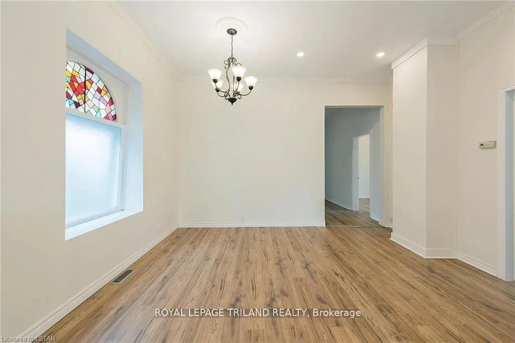Photo 6 of 101 Malakoff Street, St. Thomas — HOMEH