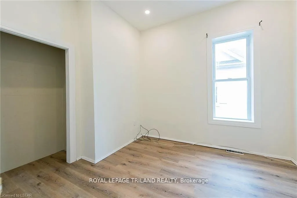Photo 8 of 101 Malakoff Street, St. Thomas — HOMEH