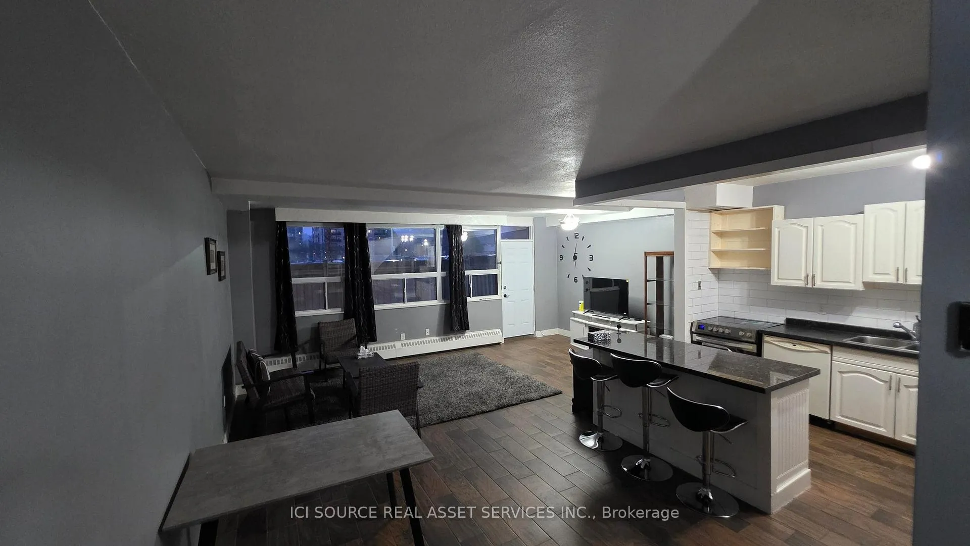 Photo 1 of Unit 21, 15 Nicklaus Drive, Hamilton, Vincent — HOMEH