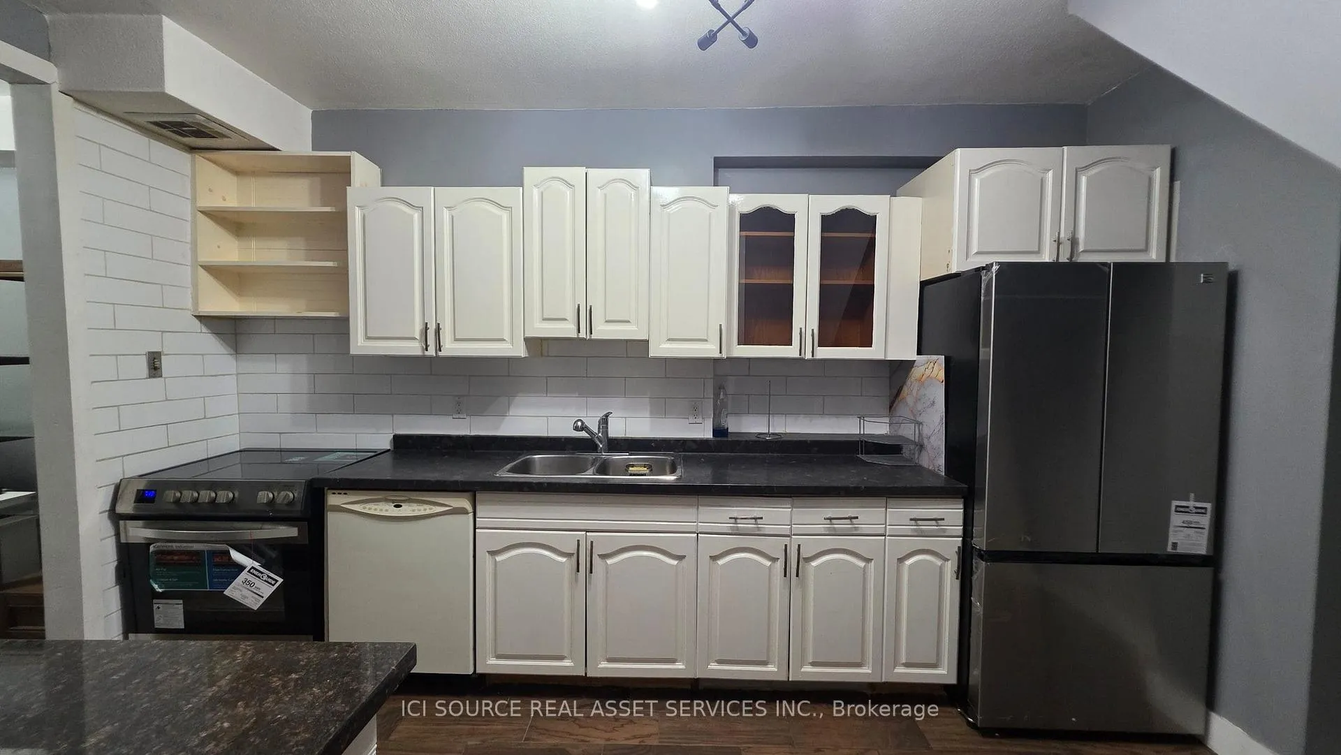 Photo 6 of Unit 21, 15 Nicklaus Drive, Hamilton, Vincent — HOMEH
