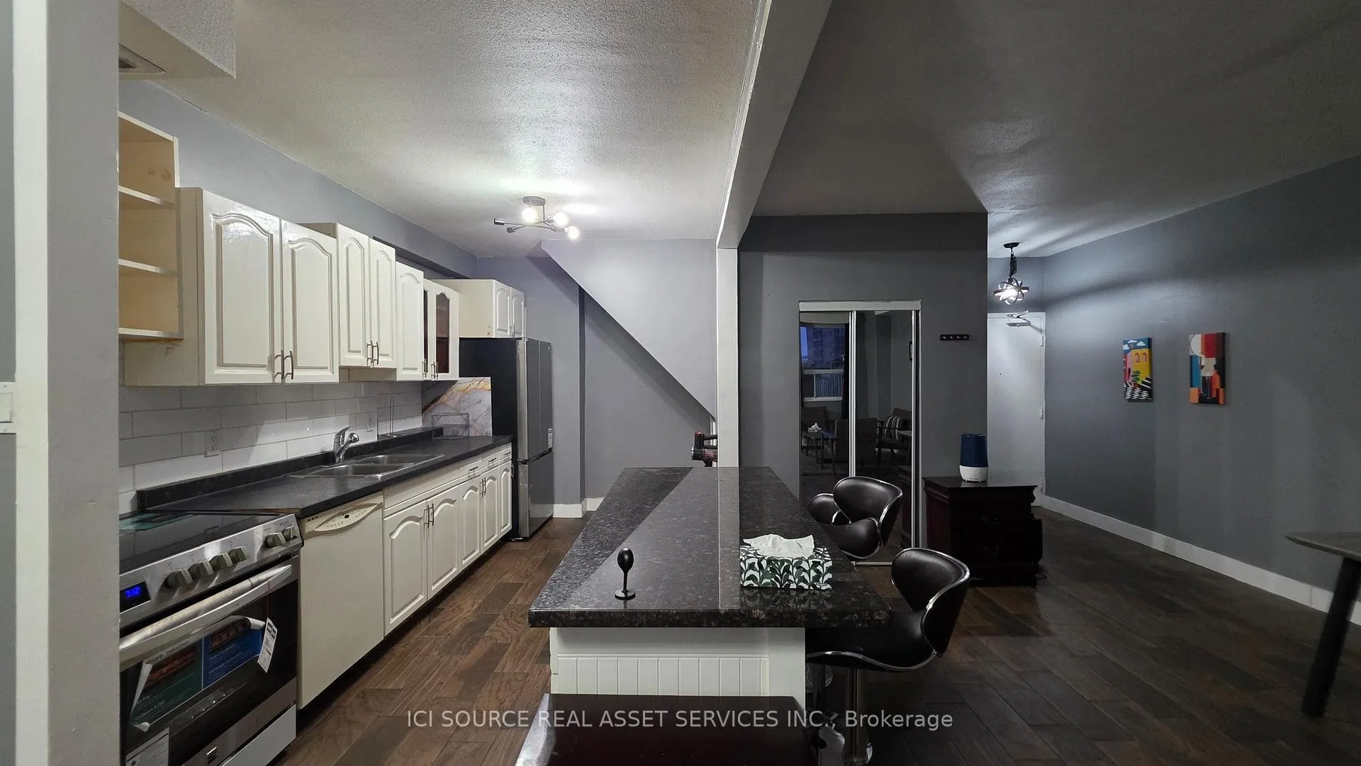 Photo 7 of Unit 21, 15 Nicklaus Drive, Hamilton, Vincent — HOMEH