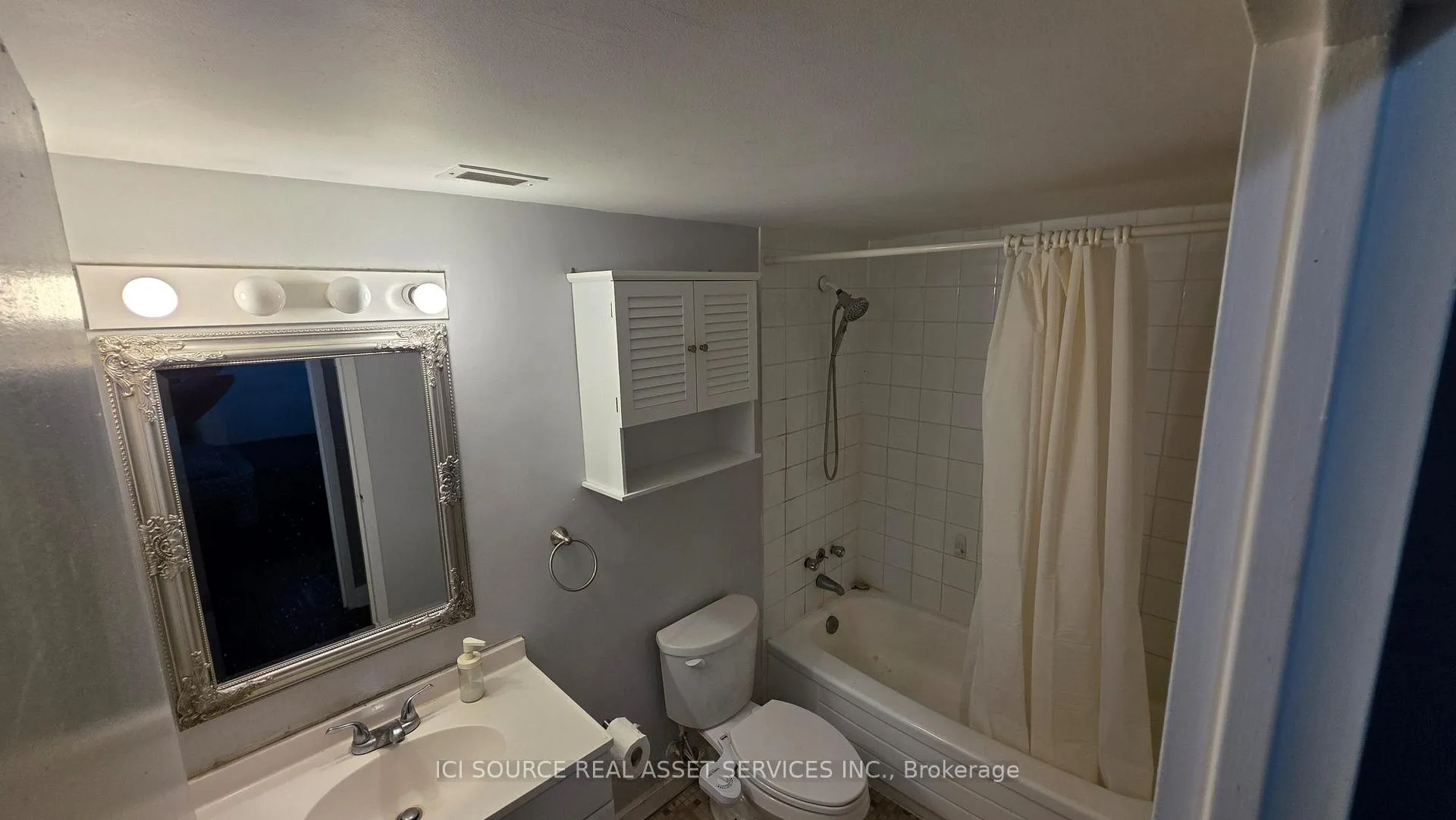 Photo 15 of Unit 21, 15 Nicklaus Drive, Hamilton, Vincent — HOMEH