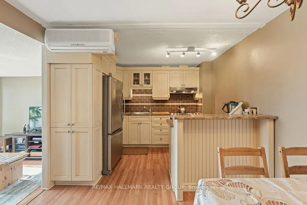 Photo 8 of Unit 502, 915 Elmsmere Road, Ottawa, Beacon Hill South — HOMEH