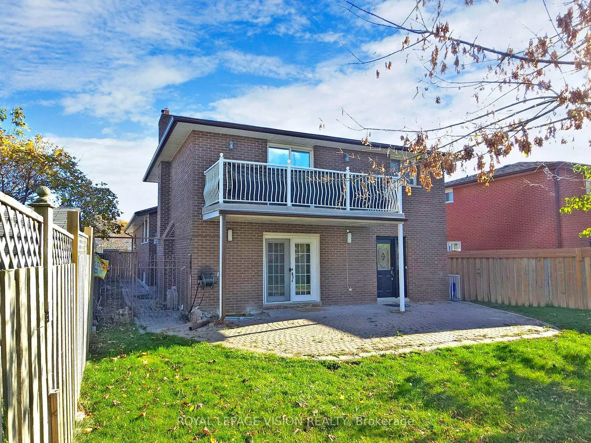 Photo 6 of 348 Preston Drive, Oshawa, McLaughlin — HOMEH