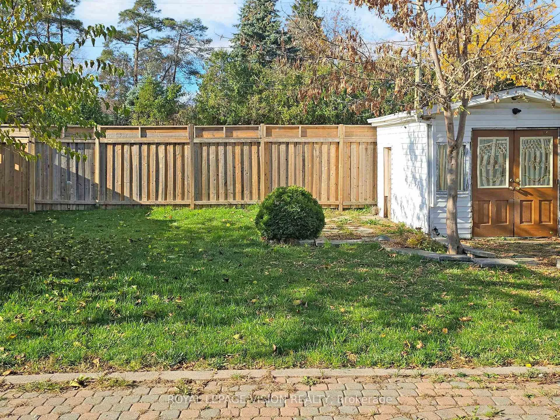 Photo 8 of 348 Preston Drive, Oshawa, McLaughlin — HOMEH