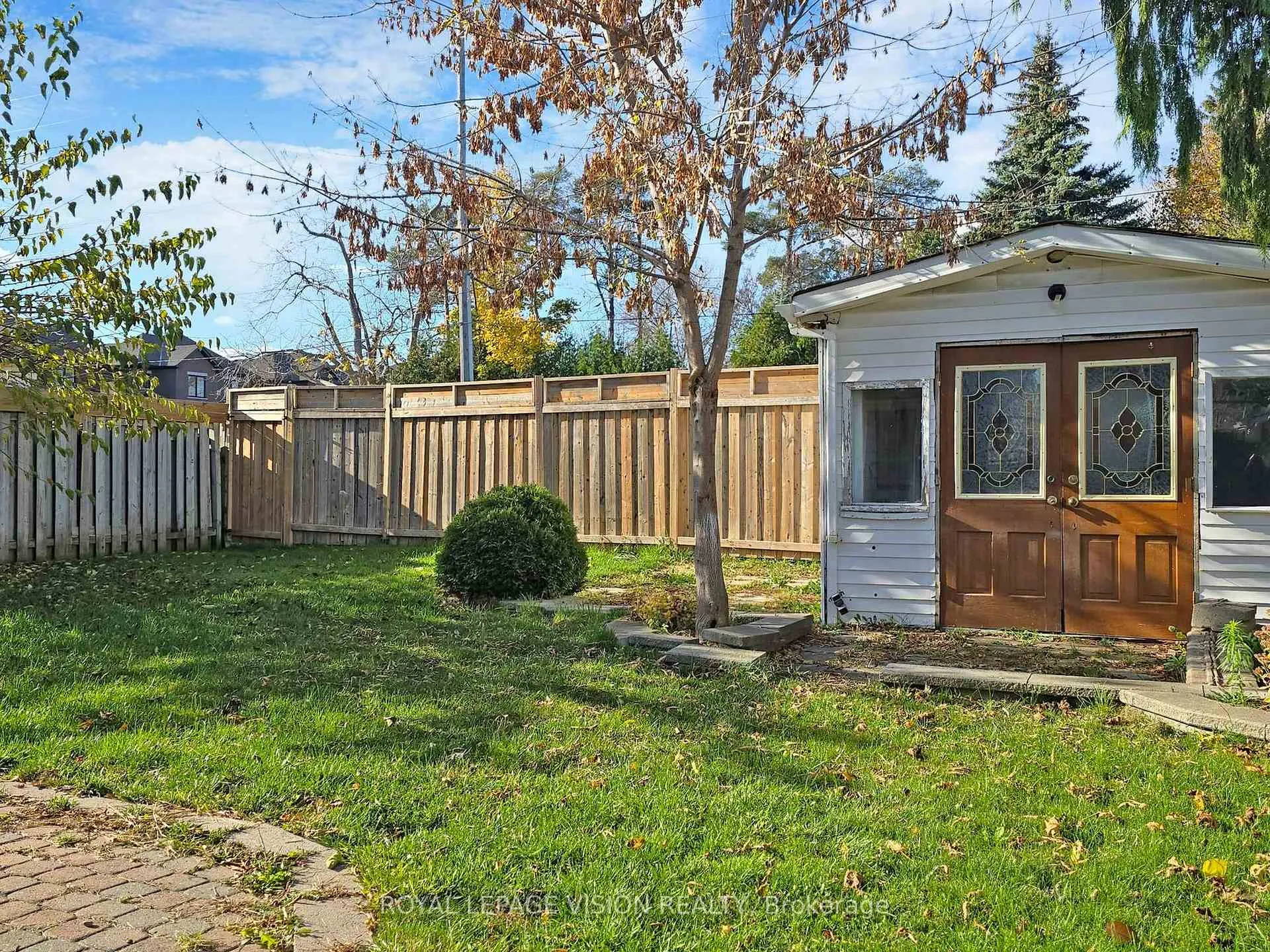 Photo 9 of 348 Preston Drive, Oshawa, McLaughlin — HOMEH