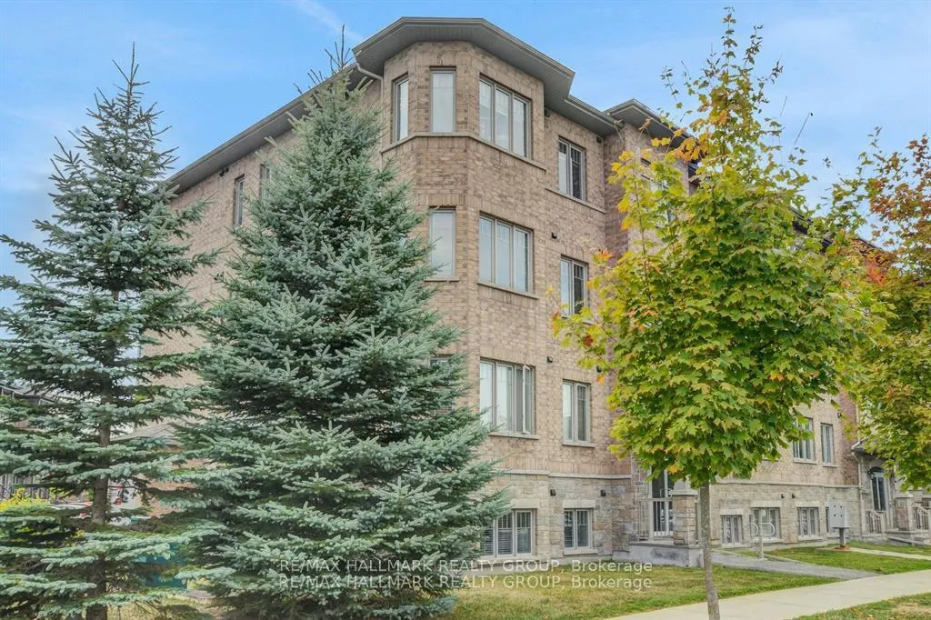 Front of Unit 1, 486 Via Verona Avenue