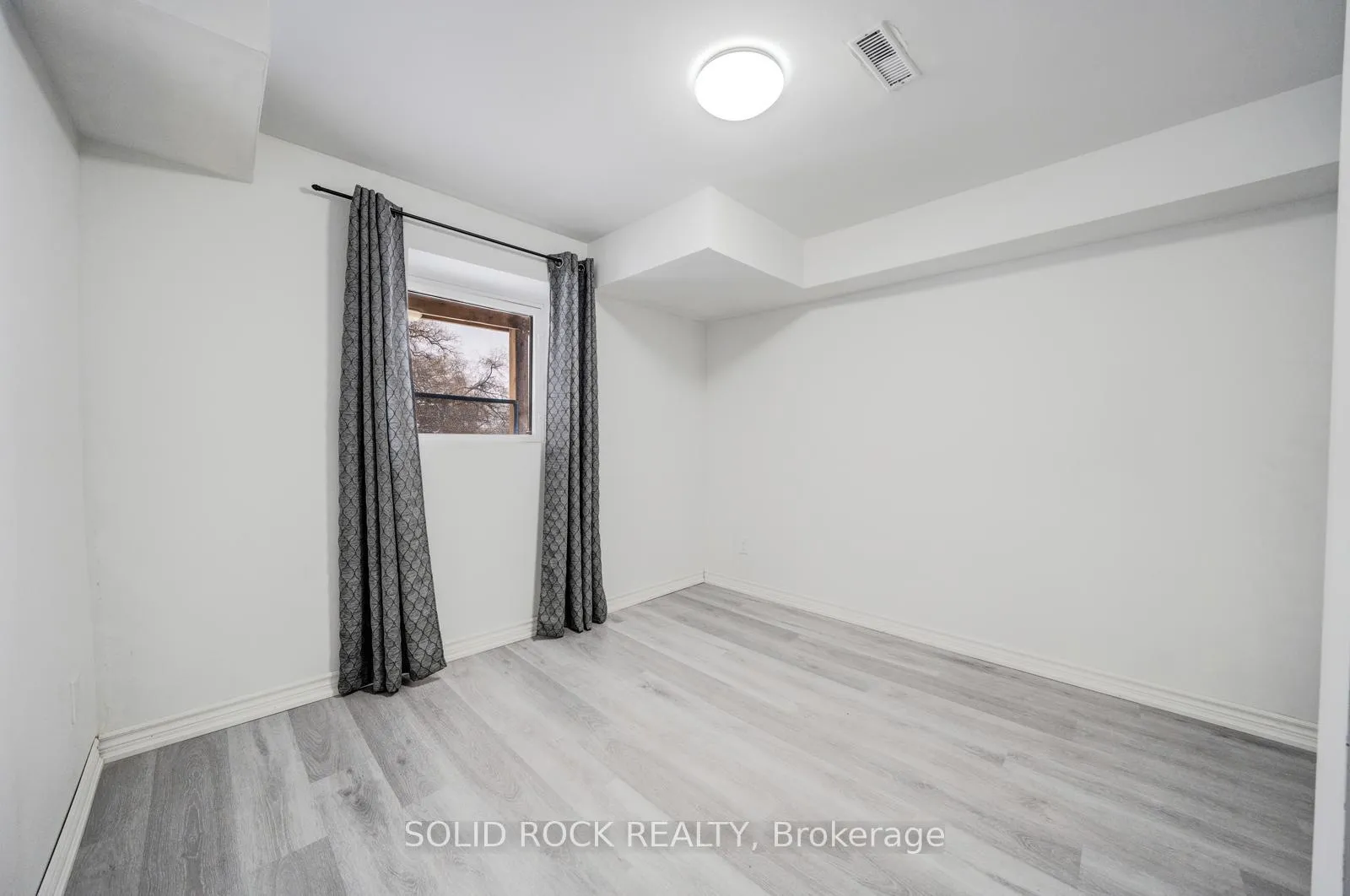 Photo 35 of 99 Anderson Road, Brantford — HOMEH