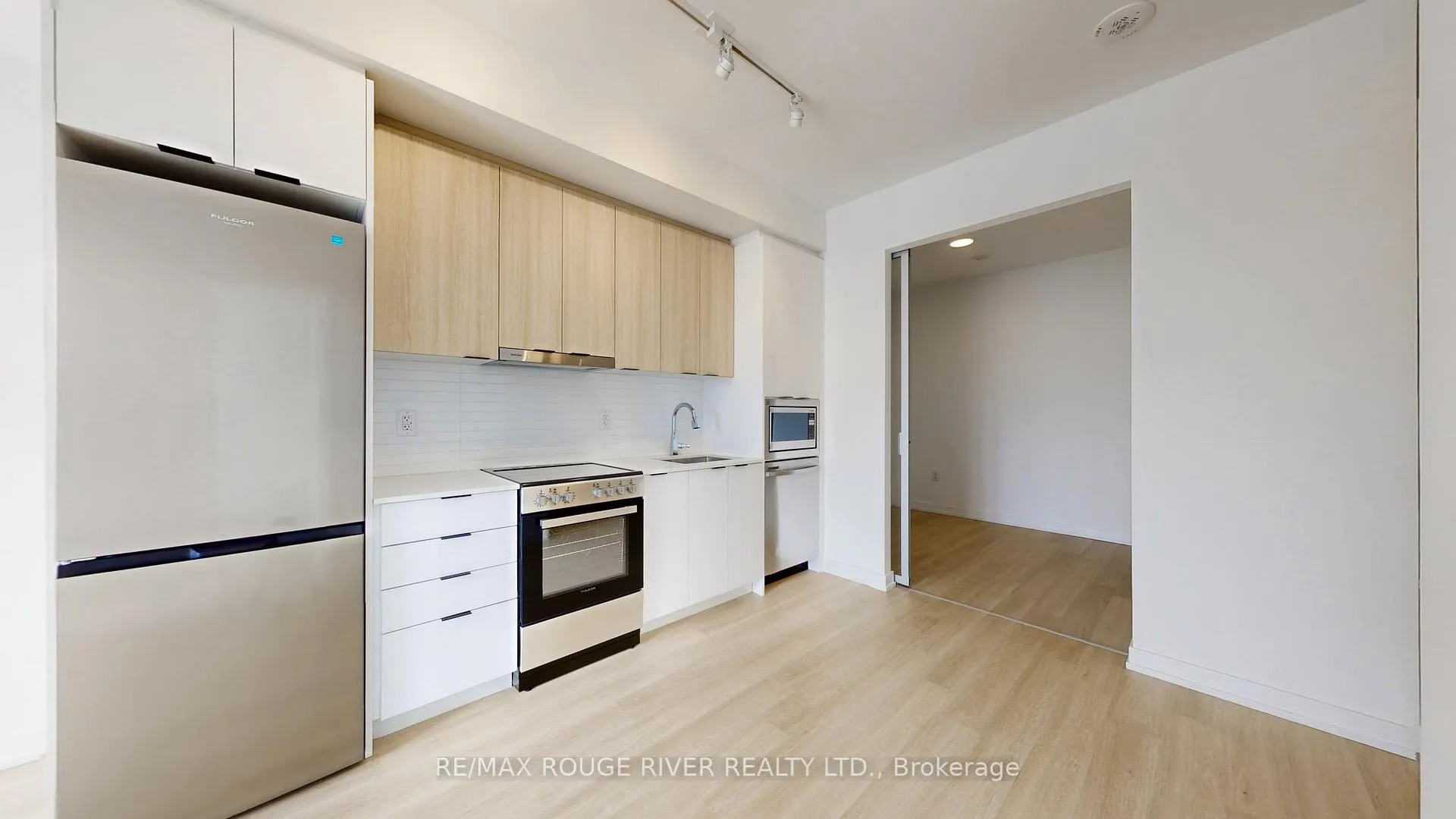 Photo 5 of Unit B-1208, 9751 Markham Road, Markham, Greensborough — HOMEH