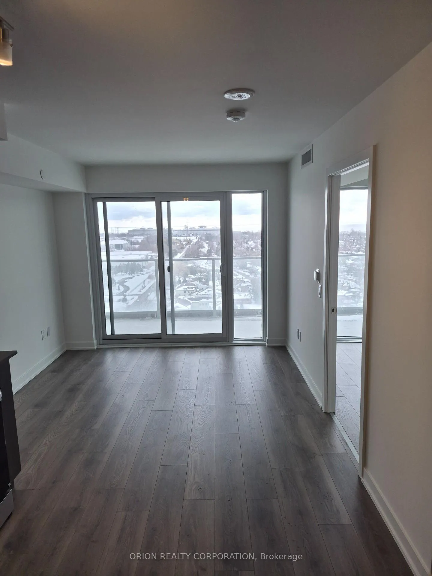 Photo 1 of Unit 1907, 1010 Sandy Beach Road, Pickering, Bay Ridges — HOMEH