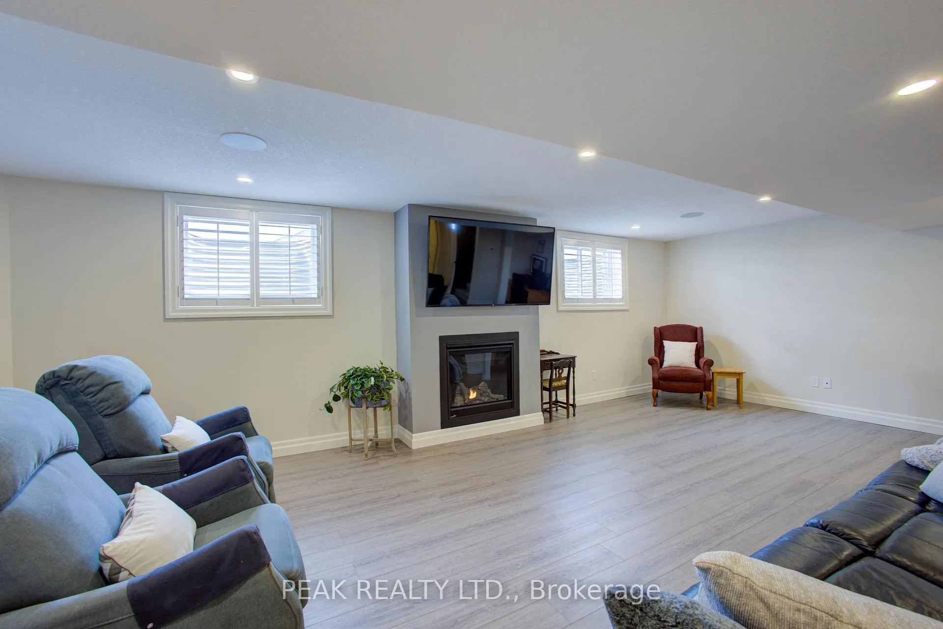 Photo 35 of 138 Ridgeview Drive, Mapleton, Rural Mapleton — HOMEH