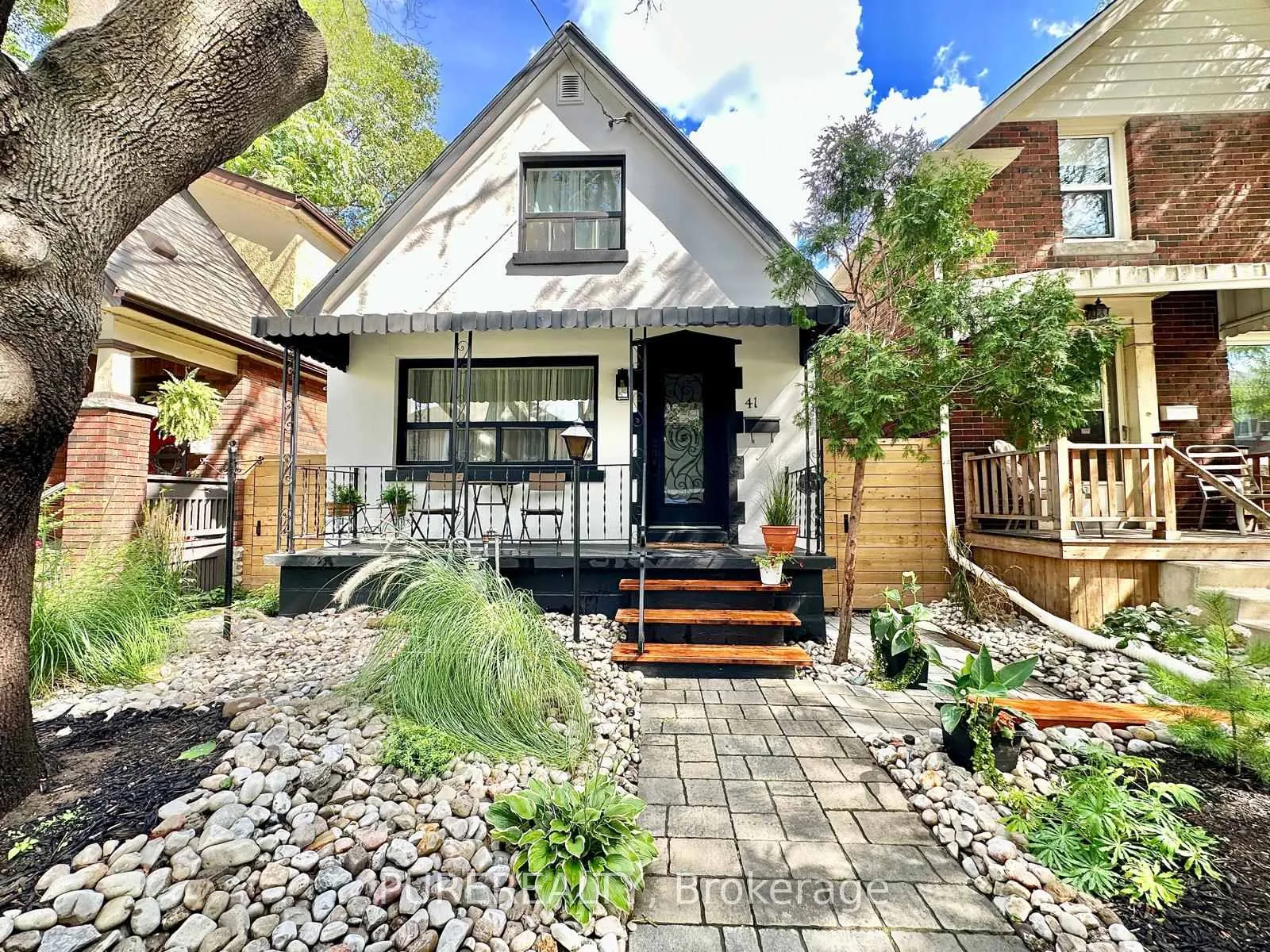Photo 2 of 41 Liberty Street, Hamilton, Corktown — HOMEH