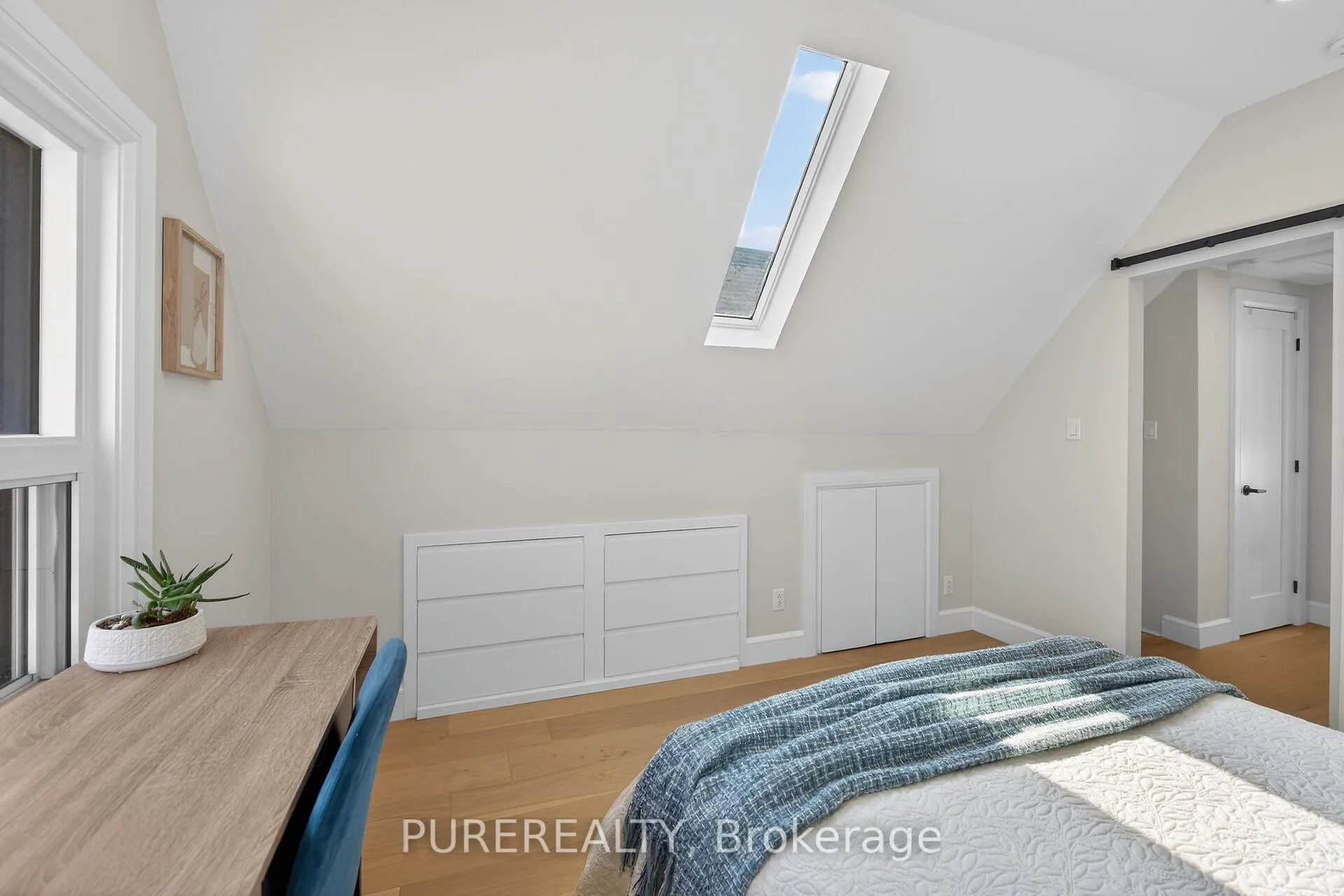 Photo 22 of 41 Liberty Street, Hamilton, Corktown — HOMEH