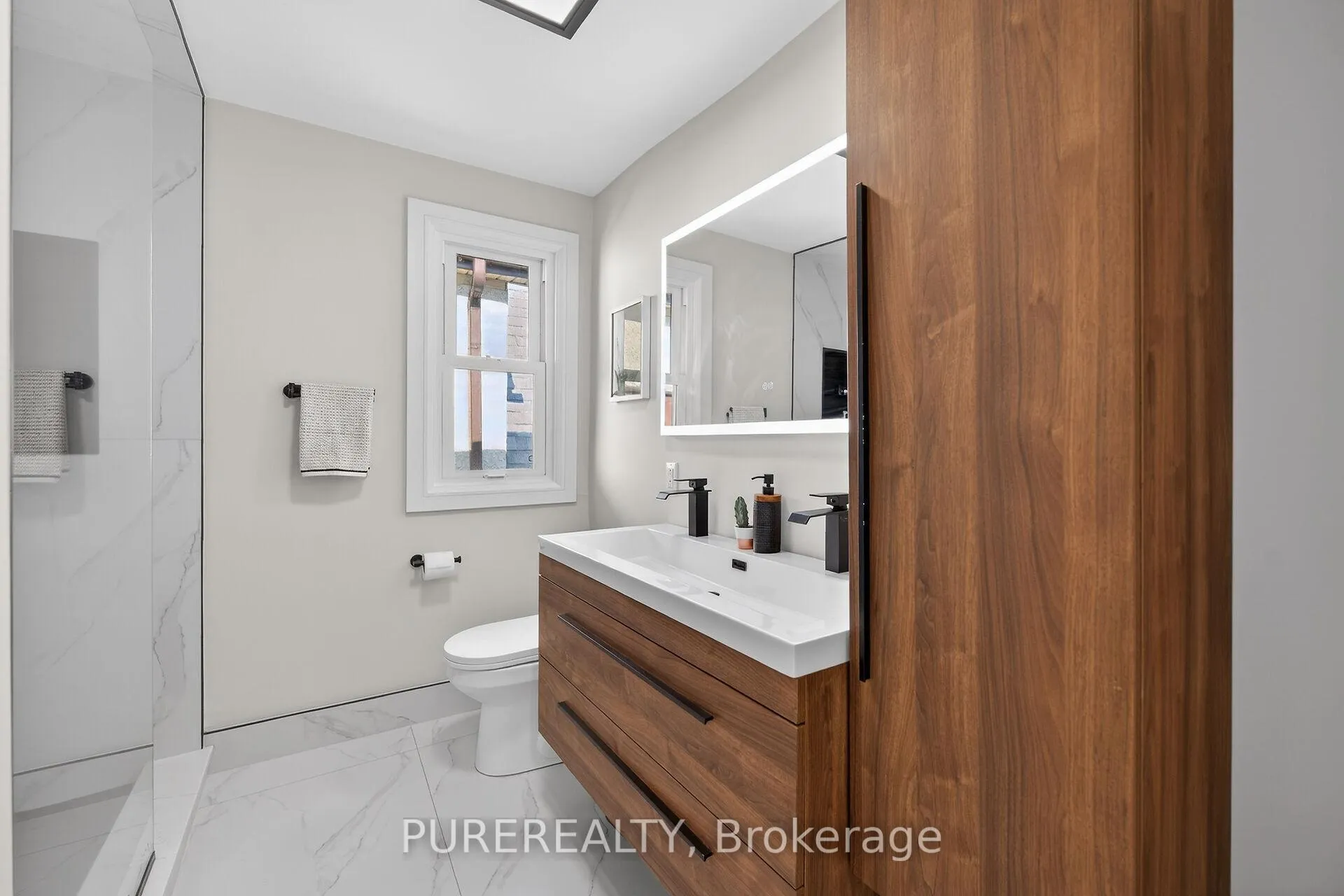 Photo 23 of 41 Liberty Street, Hamilton, Corktown — HOMEH