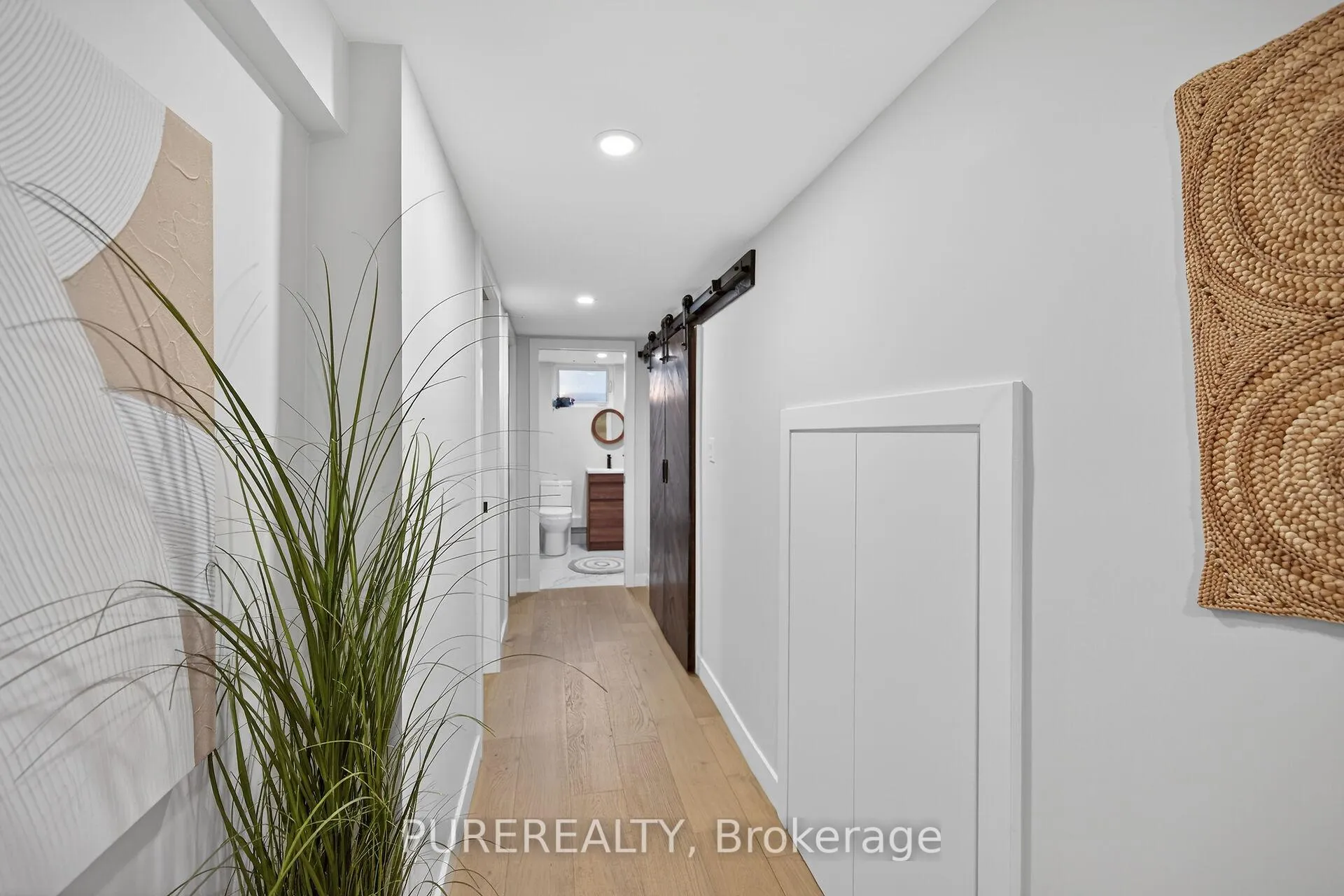 Photo 30 of 41 Liberty Street, Hamilton, Corktown — HOMEH
