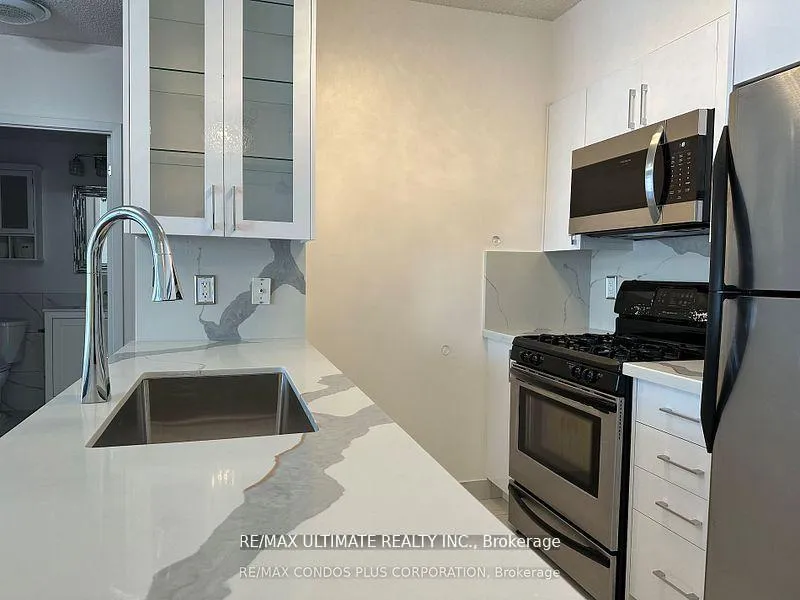 Photo 3 of Unit 511, 5 Mariner Terrace, Toronto, Waterfront Communities — HOMEH
