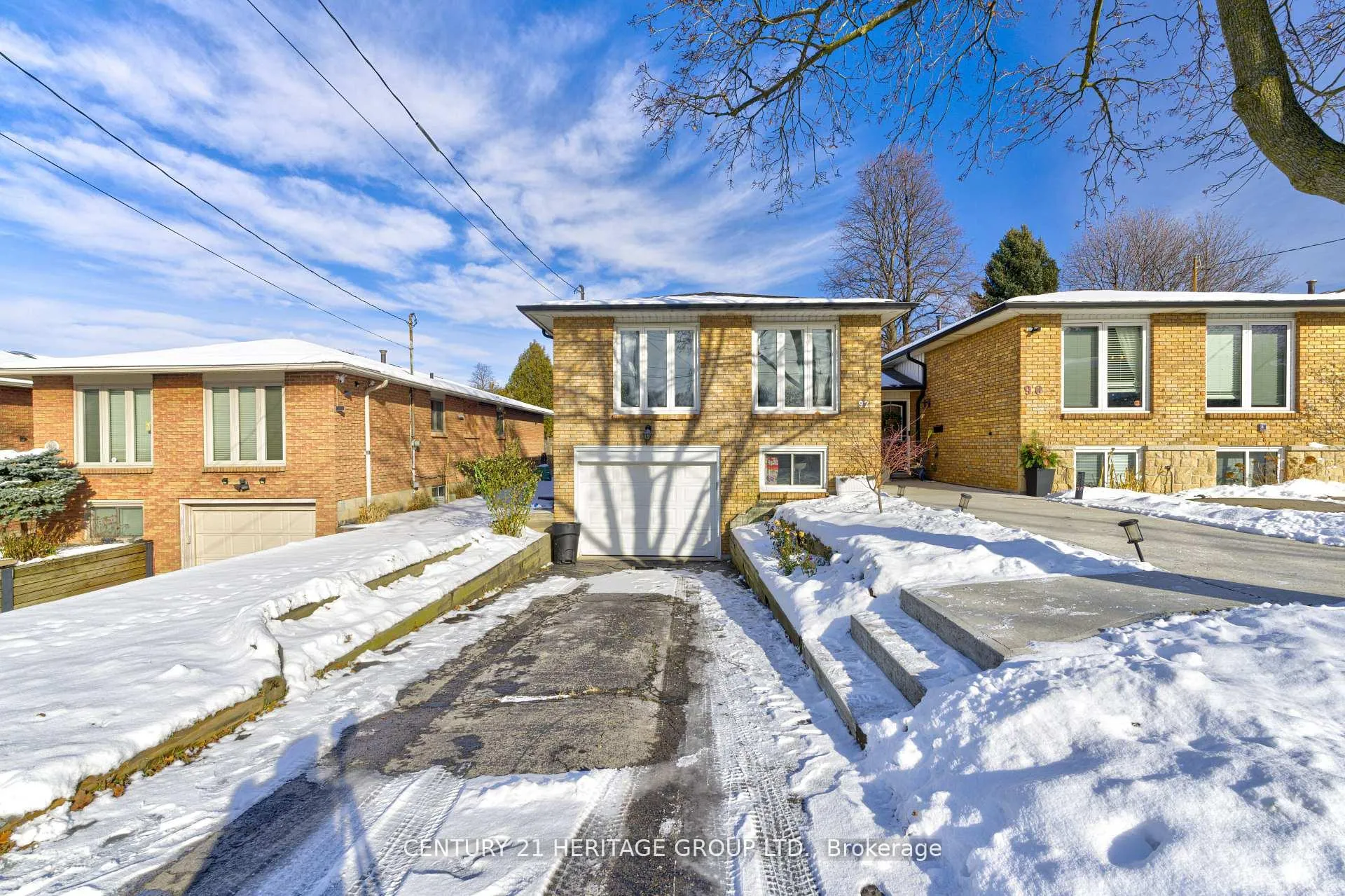 Photo 2 of 92 Horning Drive, Hamilton, Fessenden — HOMEH