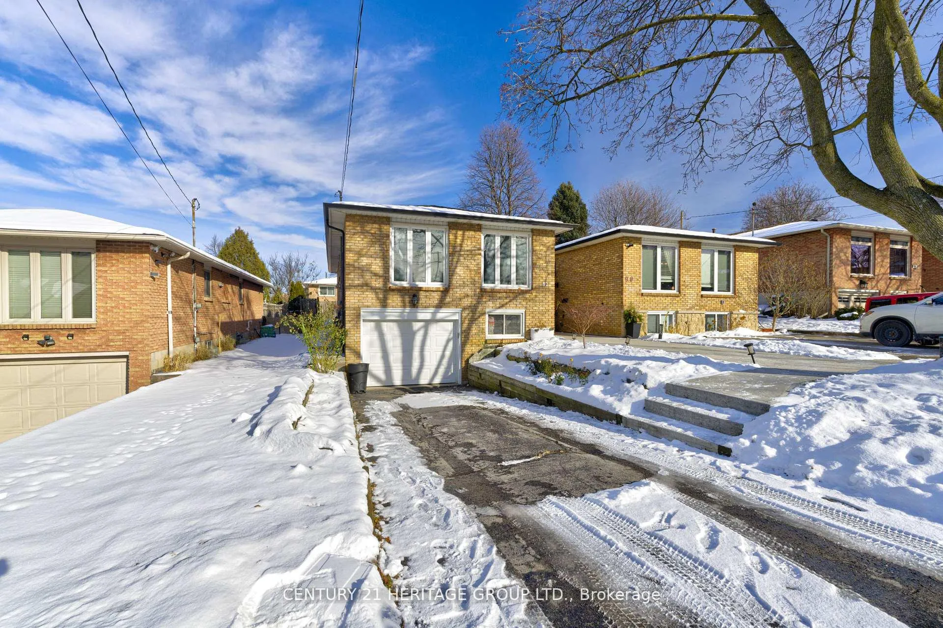 Photo 4 of 92 Horning Drive, Hamilton, Fessenden — HOMEH