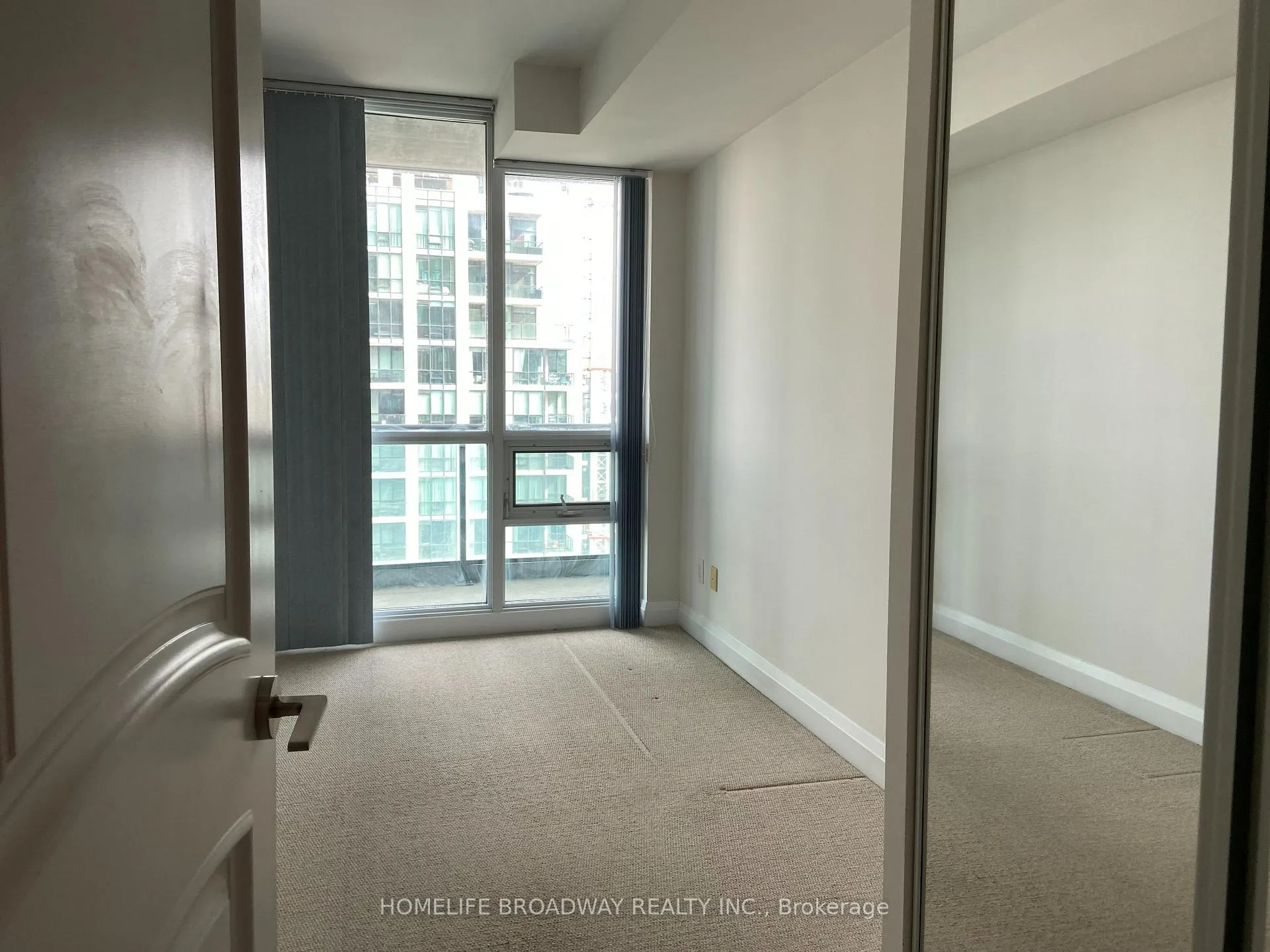 Photo 10 of Unit 3606, 16 Harbour Street, Toronto, Waterfront Communities — HOMEH