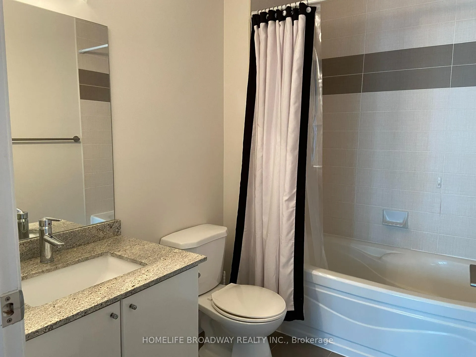 Photo 14 of Unit 3606, 16 Harbour Street, Toronto, Waterfront Communities — HOMEH