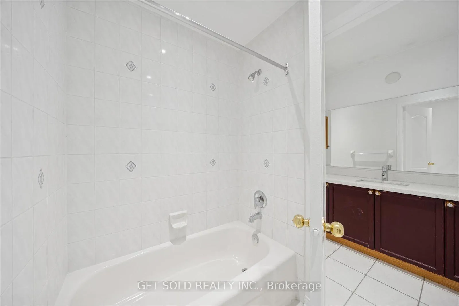 Photo 26 of 36 Field Thistle Drive, Brampton, Sandringham-Wellington — HOMEH