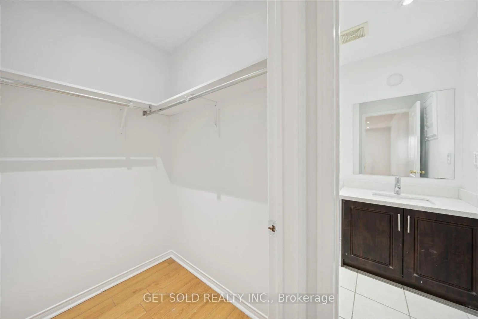 Photo 33 of 36 Field Thistle Drive, Brampton, Sandringham-Wellington — HOMEH