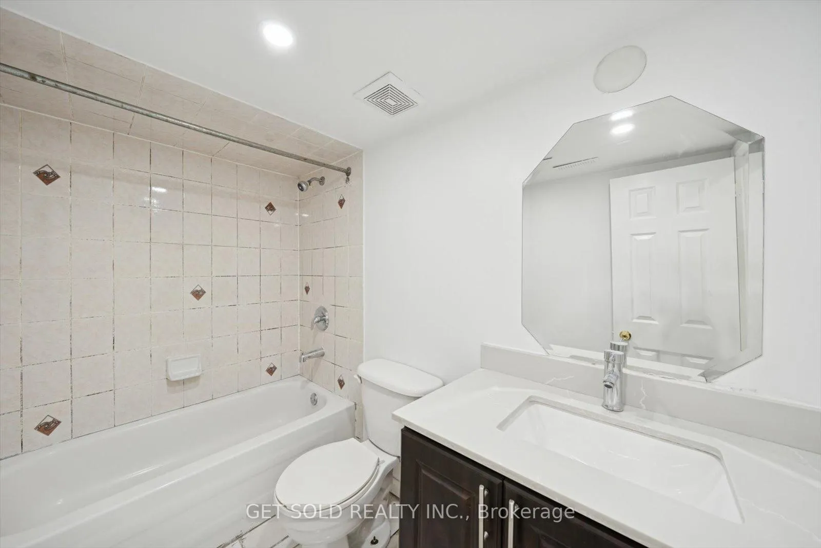 Photo 45 of 36 Field Thistle Drive, Brampton, Sandringham-Wellington — HOMEH