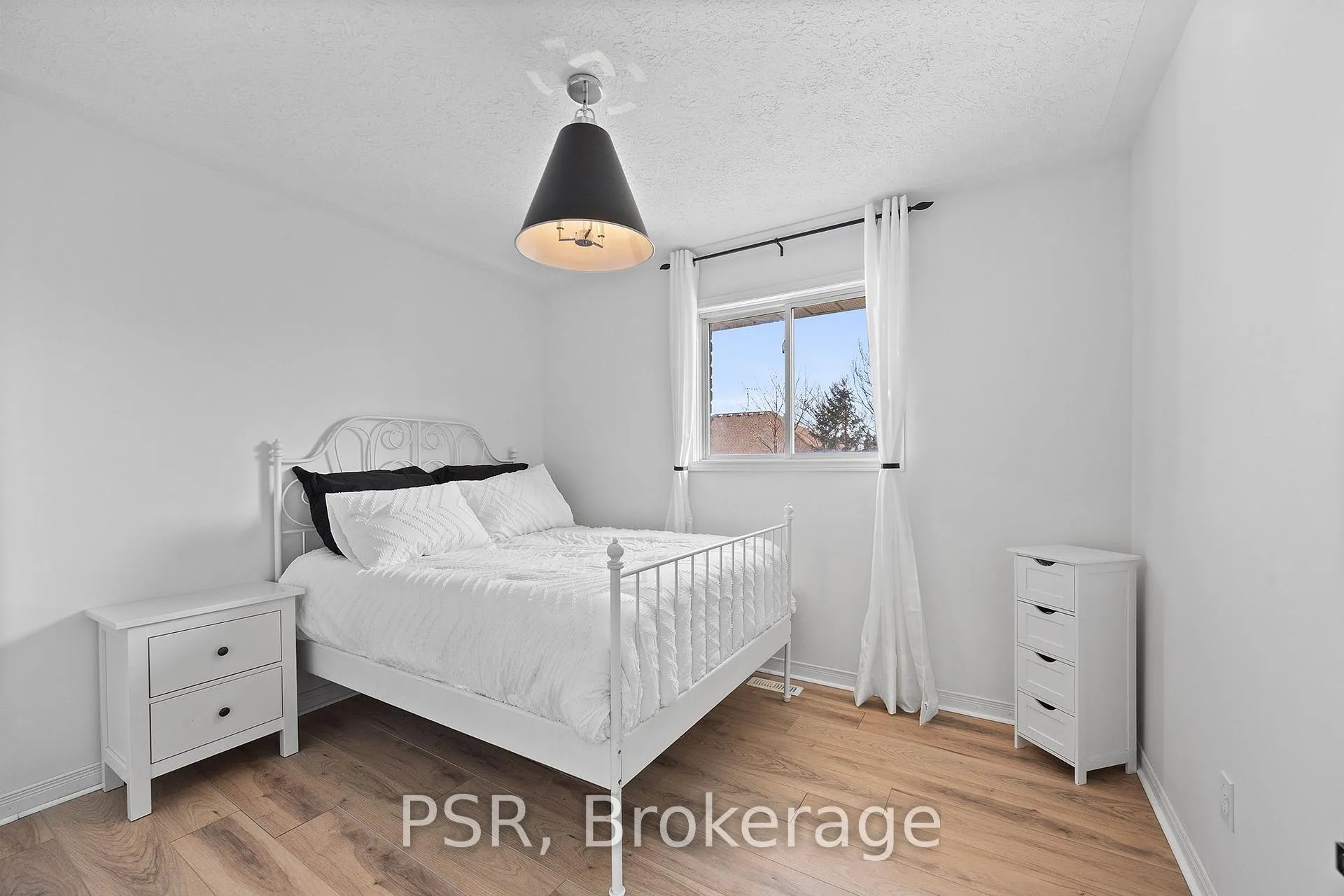 Photo 16 of 120 Pierella Drive, Lakeshore — HOMEH