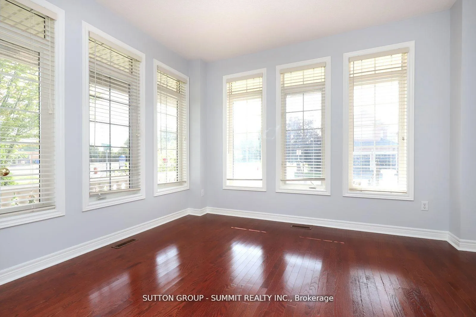 Photo 5 of Unit Upper, 1087 Abbott Street, Milton, Dempsey — HOMEH