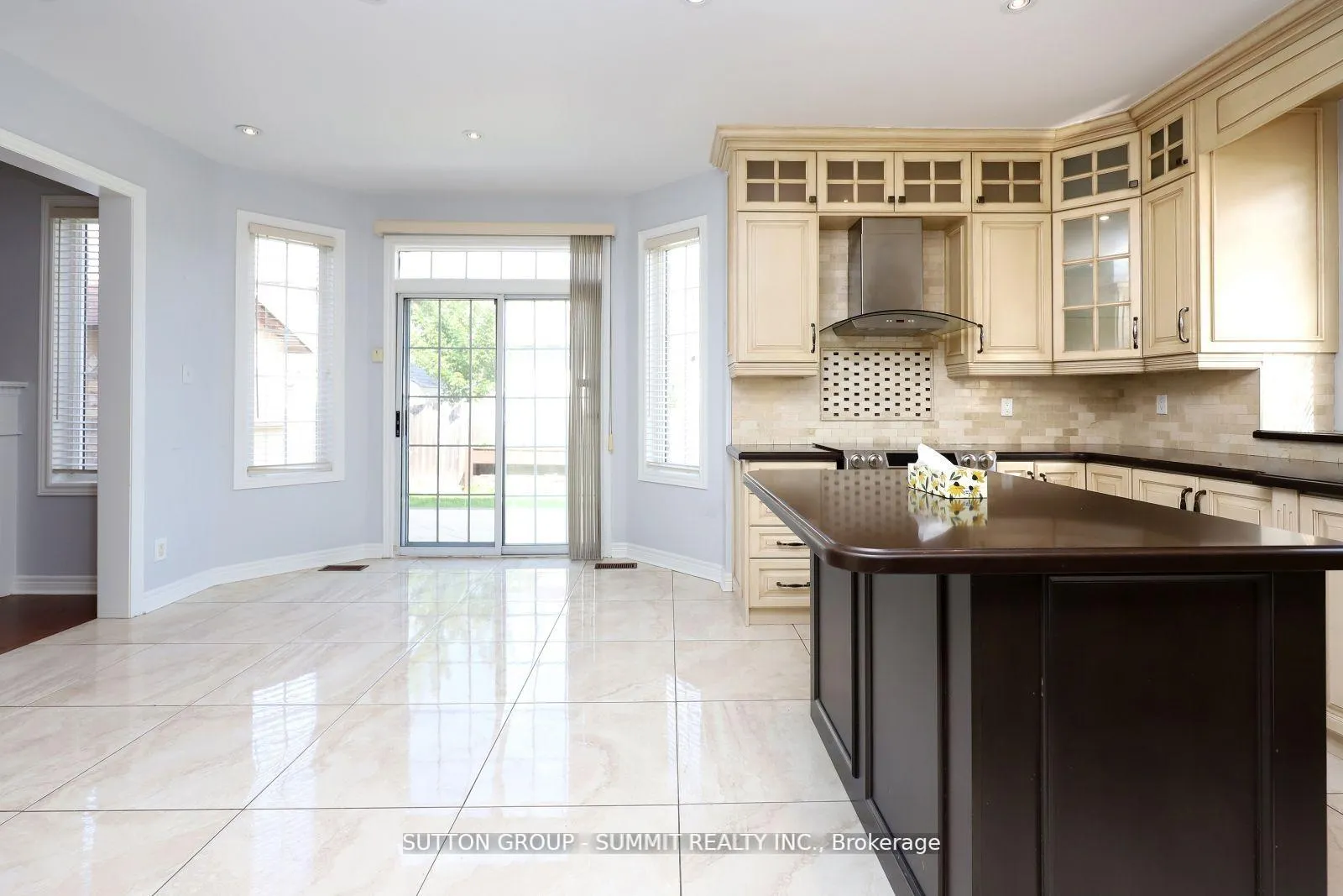Photo 9 of Unit Upper, 1087 Abbott Street, Milton, Dempsey — HOMEH