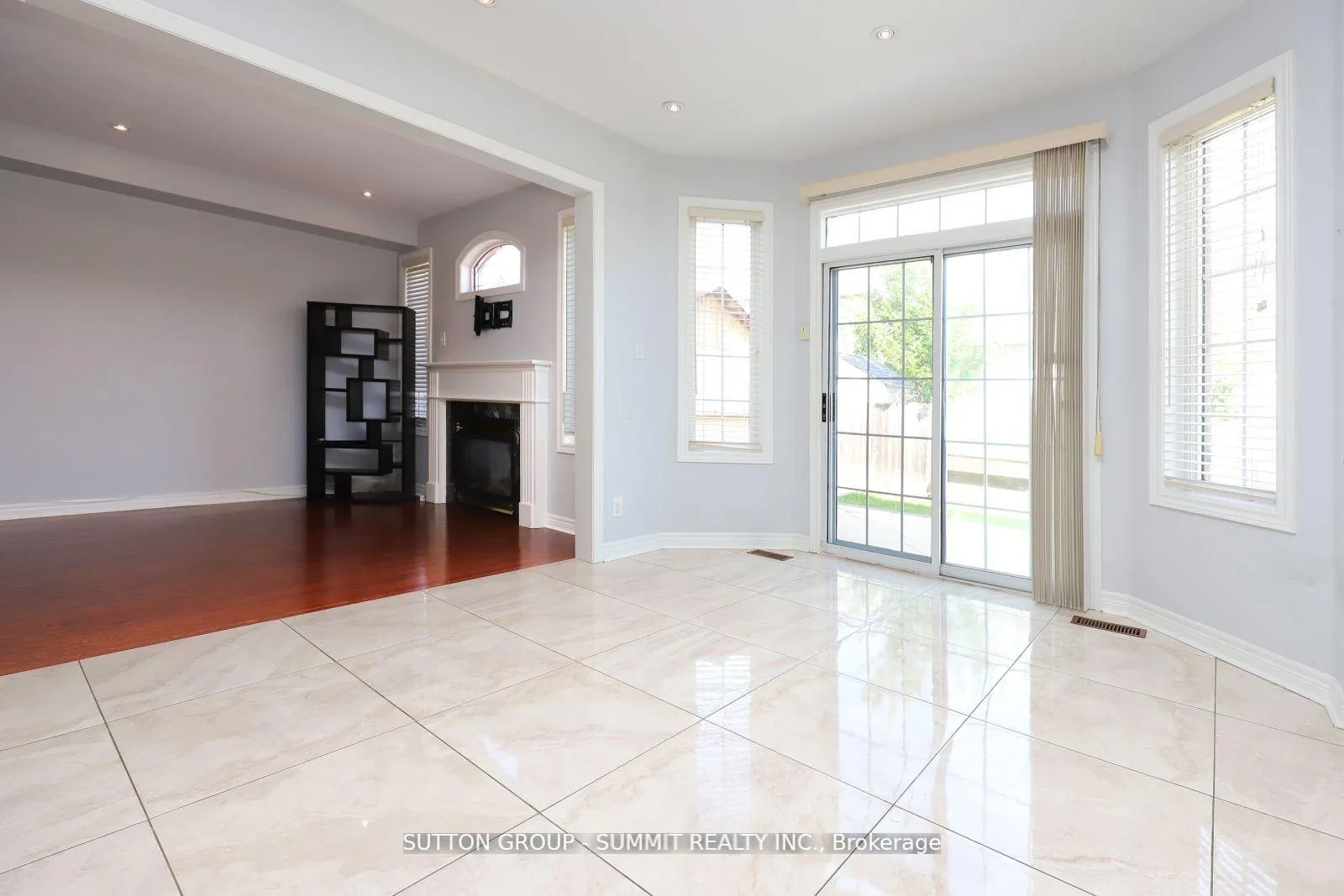 Photo 14 of Unit Upper, 1087 Abbott Street, Milton, Dempsey — HOMEH