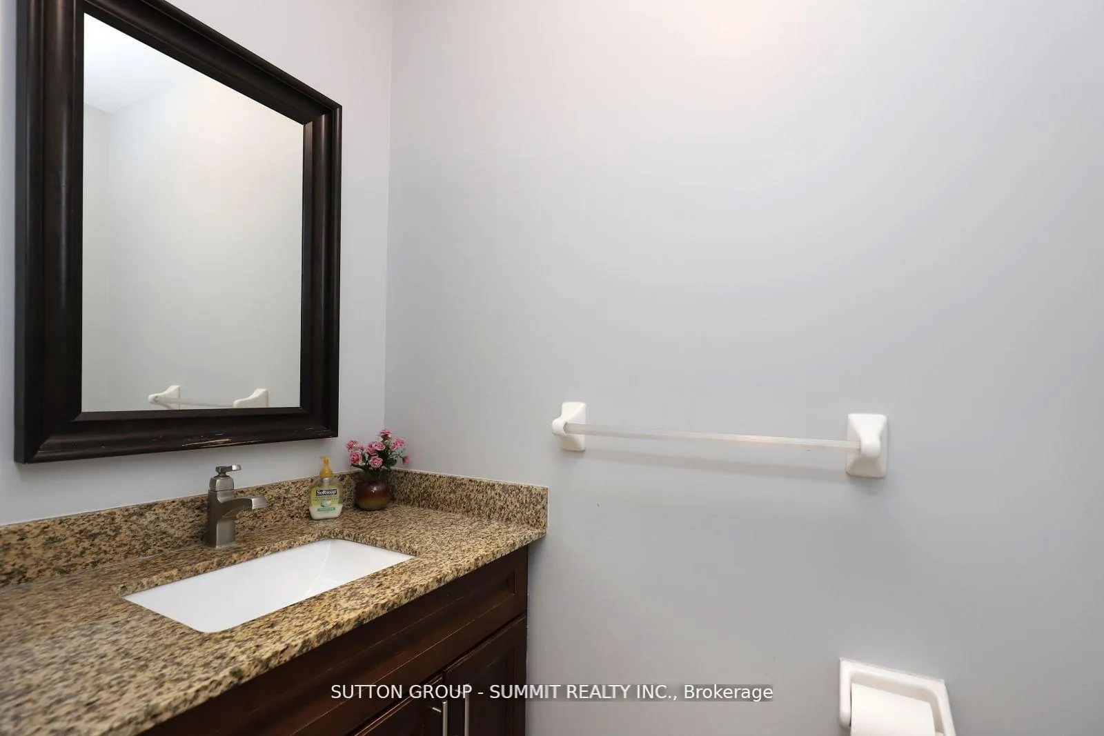 Photo 17 of Unit Upper, 1087 Abbott Street, Milton, Dempsey — HOMEH