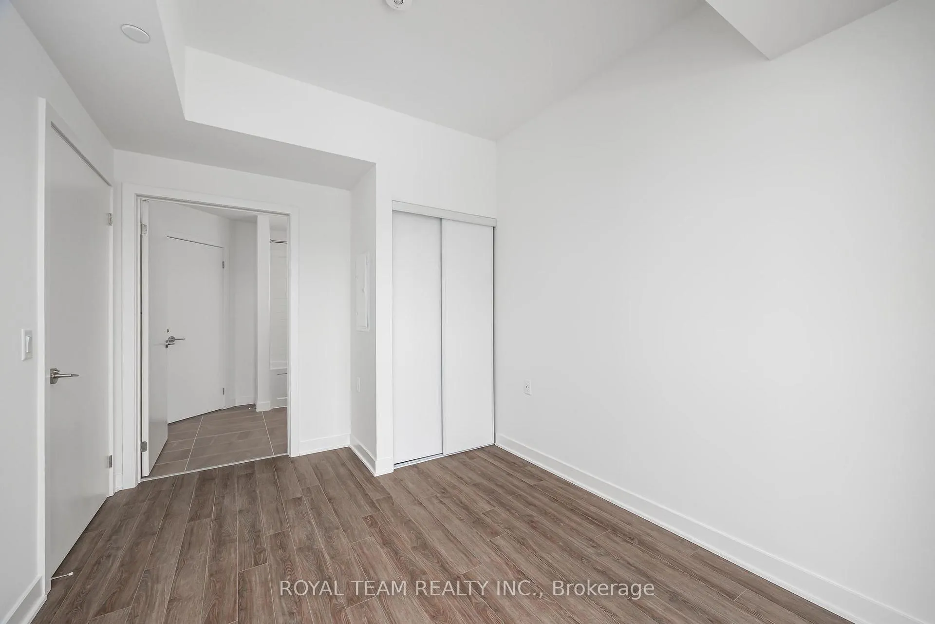 Photo 11 of Unit 418, 51 Clarington Boulevard, Clarington, Bowmanville — HOMEH