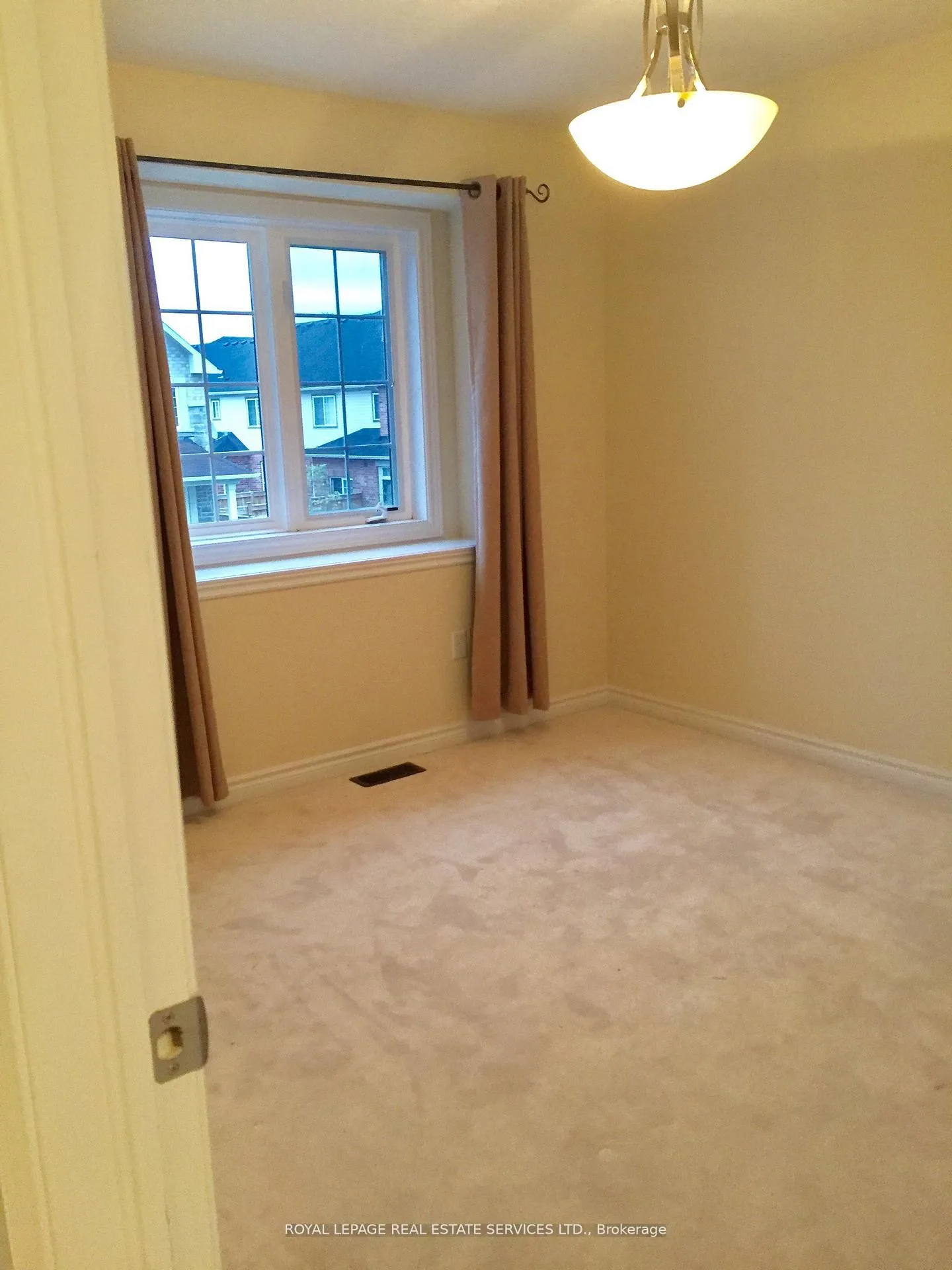 Photo 14 of 576 Murray Meadows Place, Milton, Clarke — HOMEH