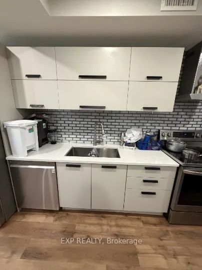 Photo 3 of 1377 Maxime Street, Ottawa, Pineview — HOMEH