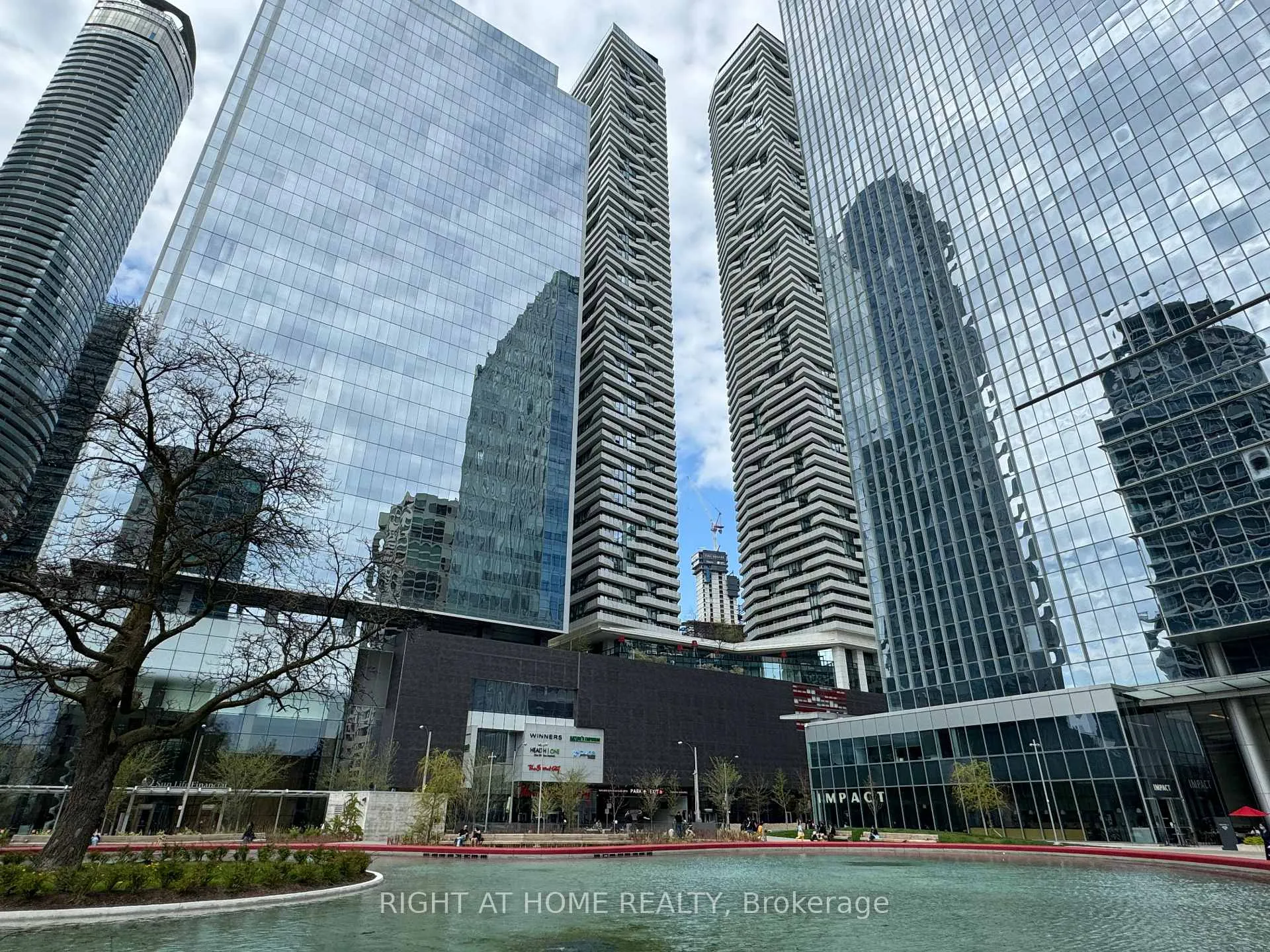 Front of Unit 1608, 88 Harbour Street