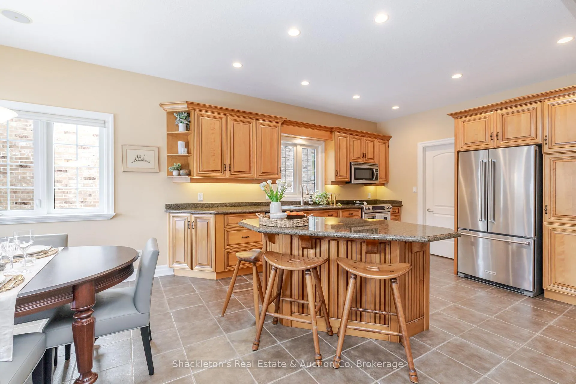 Photo 13 of 27 North Pointe Drive, Stratford — HOMEH