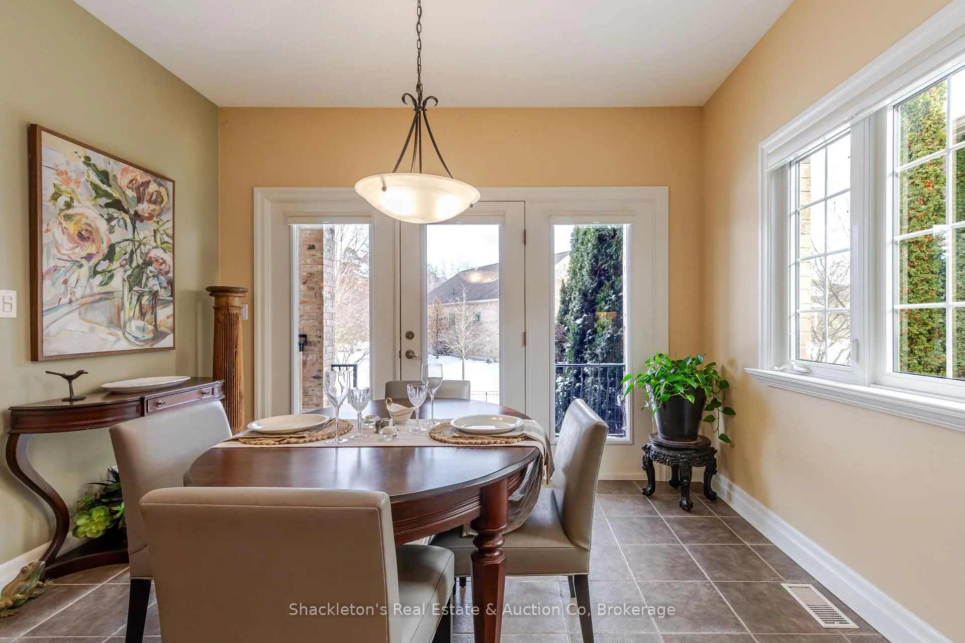 Photo 15 of 27 North Pointe Drive, Stratford — HOMEH