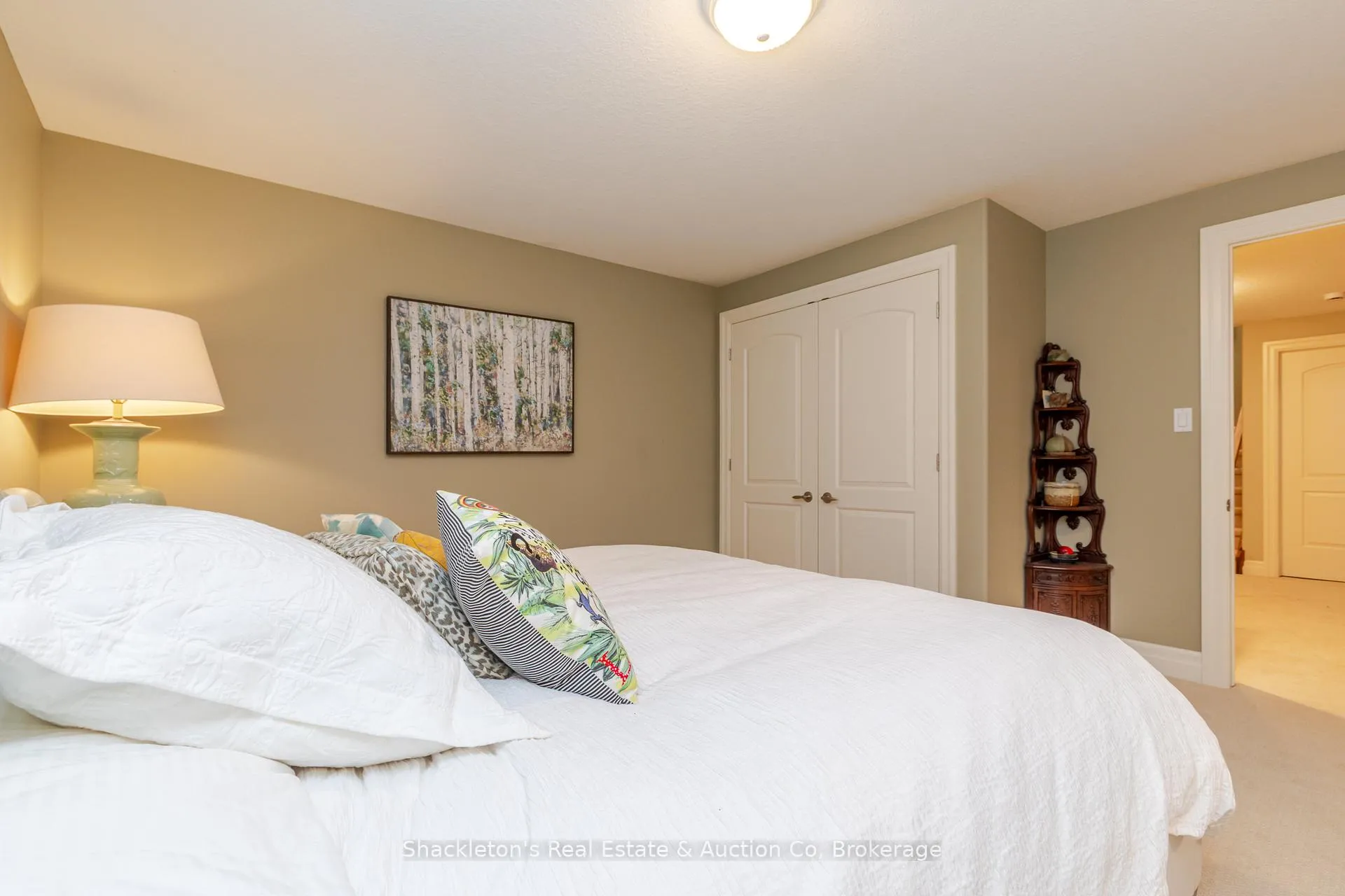Photo 35 of 27 North Pointe Drive, Stratford — HOMEH