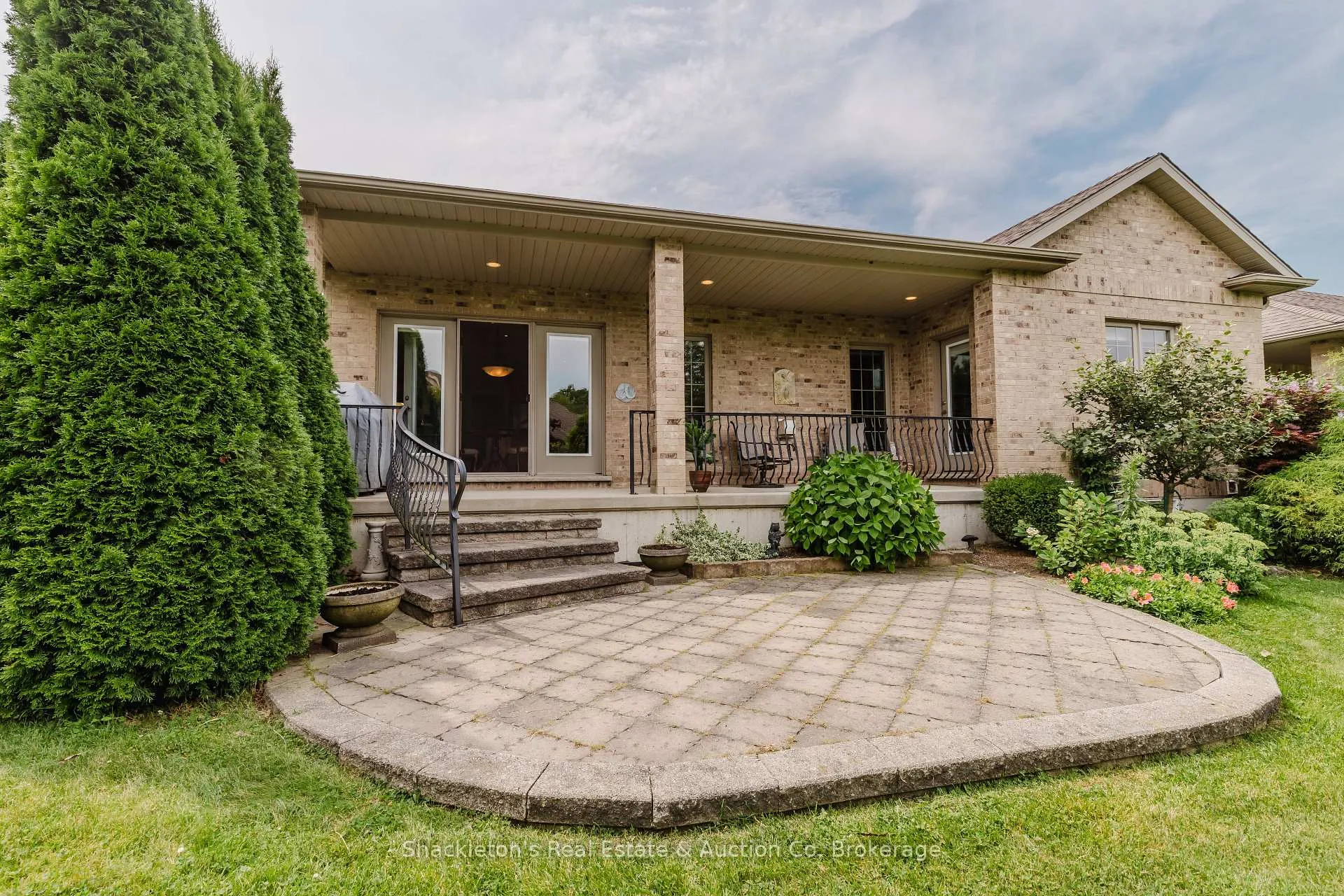 Photo 49 of 27 North Pointe Drive, Stratford — HOMEH