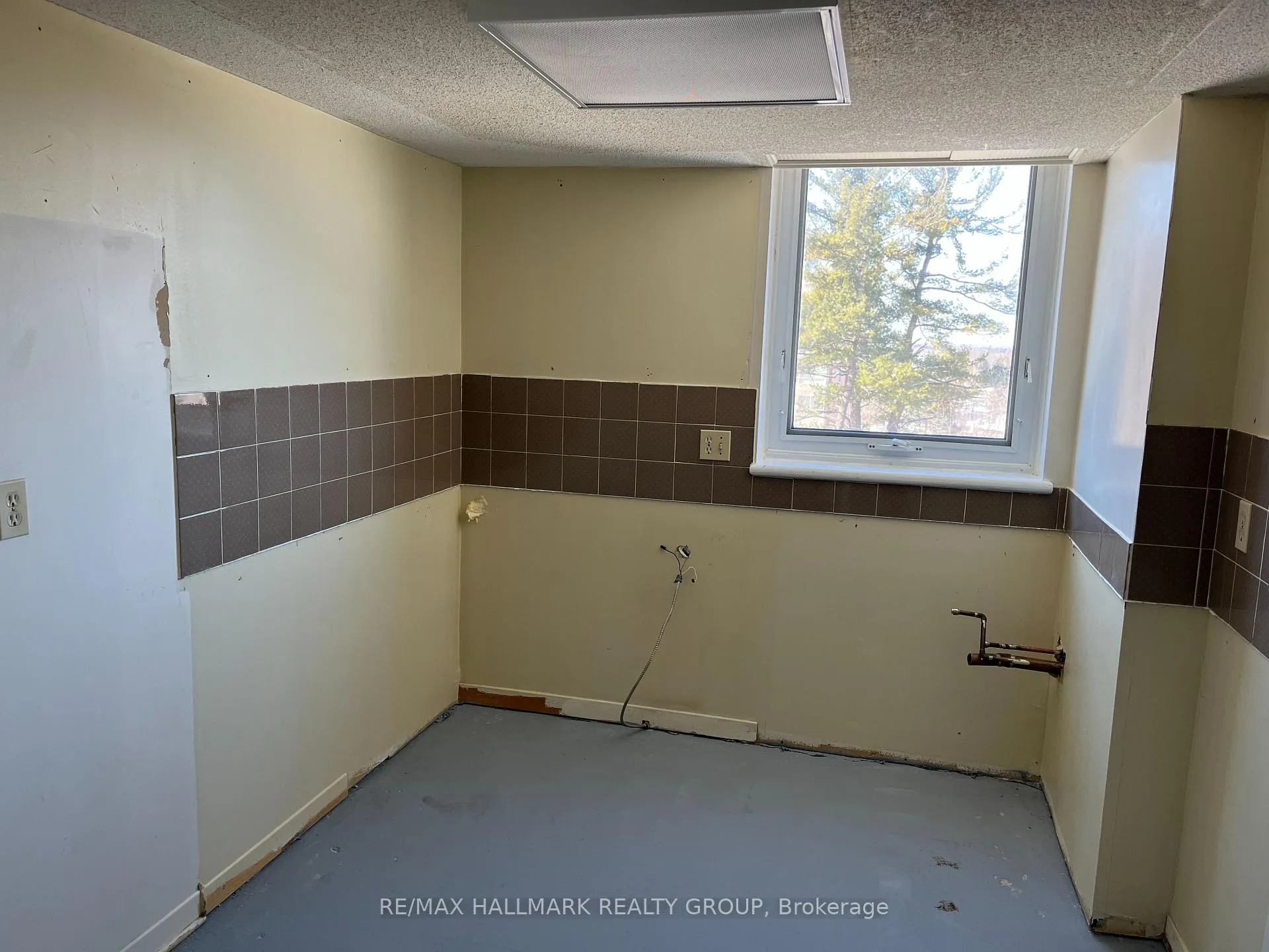 Photo 15 of Unit 708, 80 Sandcastle Drive, Ottawa, Leslie Park — HOMEH