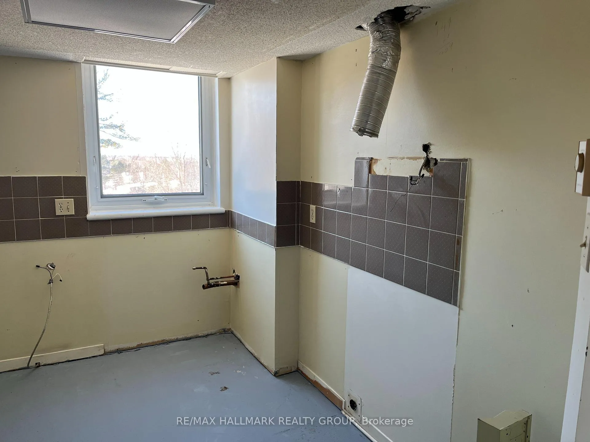 Photo 16 of Unit 708, 80 Sandcastle Drive, Ottawa, Leslie Park — HOMEH