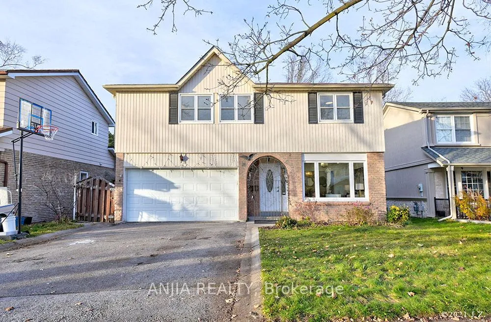 Photo 1 of 24 Ferrah Street, Markham, Unionville — HOMEH