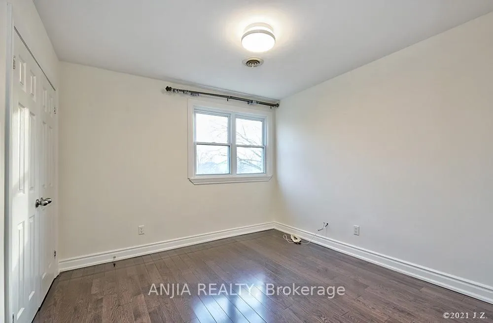 Photo 14 of 24 Ferrah Street, Markham, Unionville — HOMEH