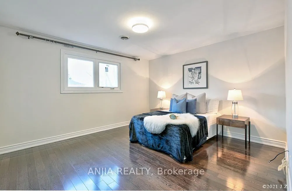 Photo 17 of 24 Ferrah Street, Markham, Unionville — HOMEH