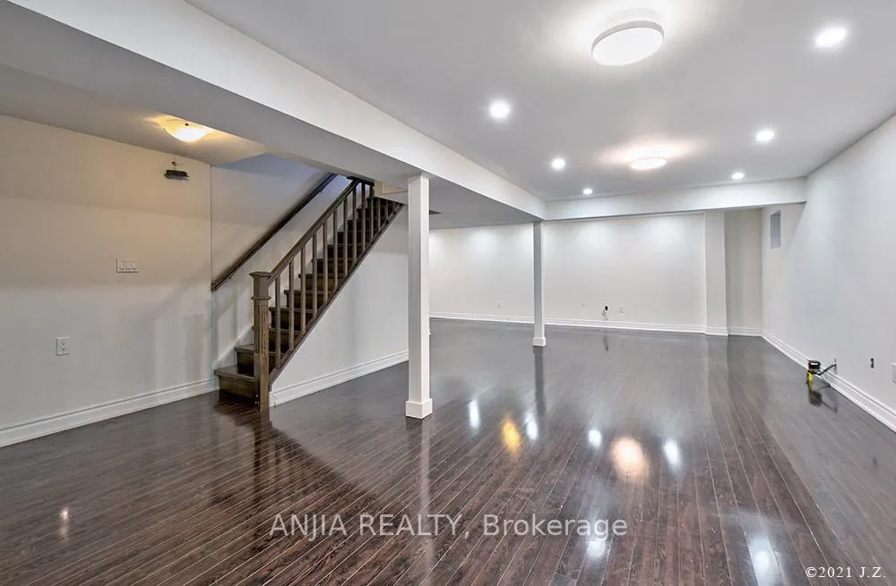 Photo 20 of 24 Ferrah Street, Markham, Unionville — HOMEH